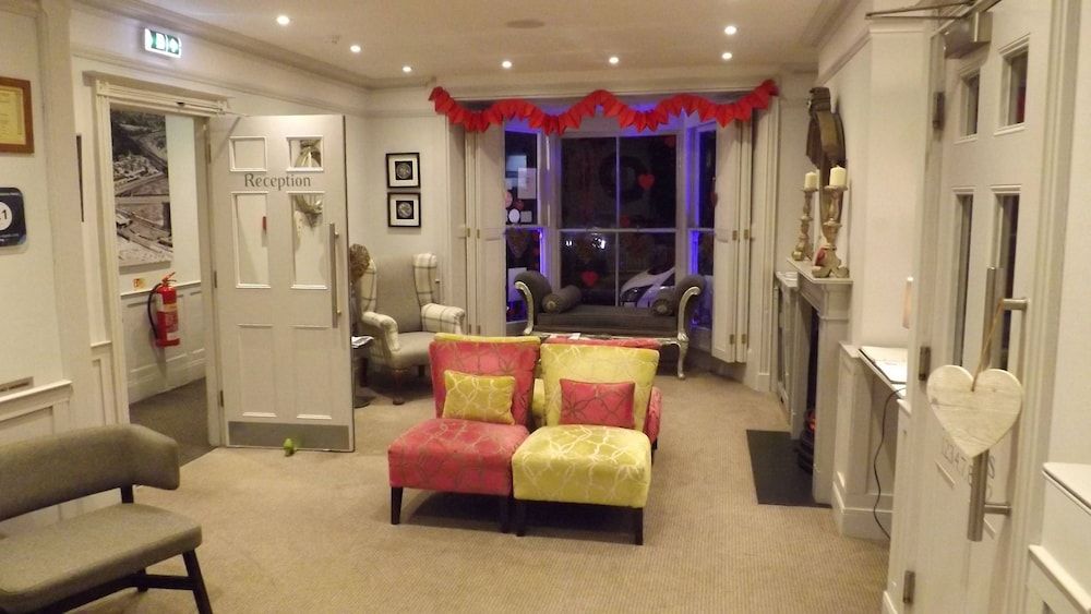 The Crescent Victoria Hotel 3