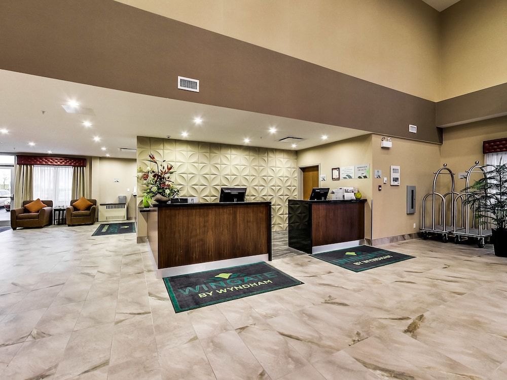 Wingate by Wyndham Edmonton Airport & Conference Center 3
