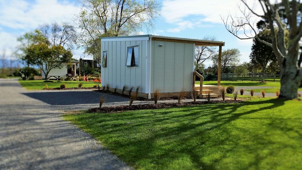 Martinborough TOP 10 Holiday Park 2