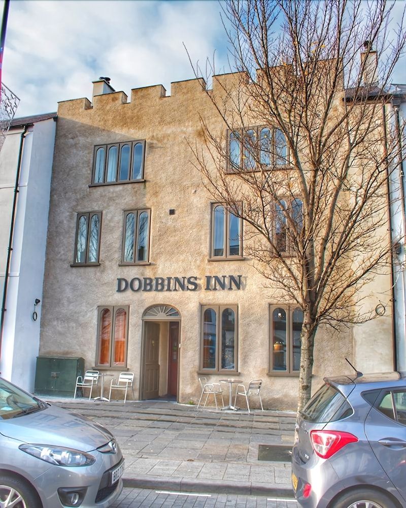Dobbins Inn