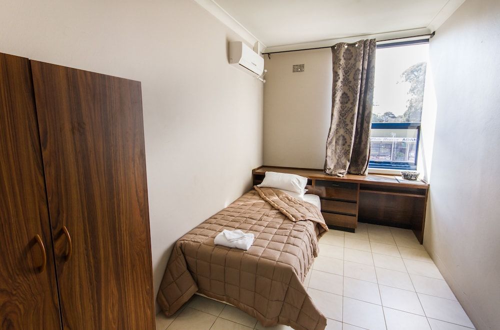 Wiley Park Hotel 2