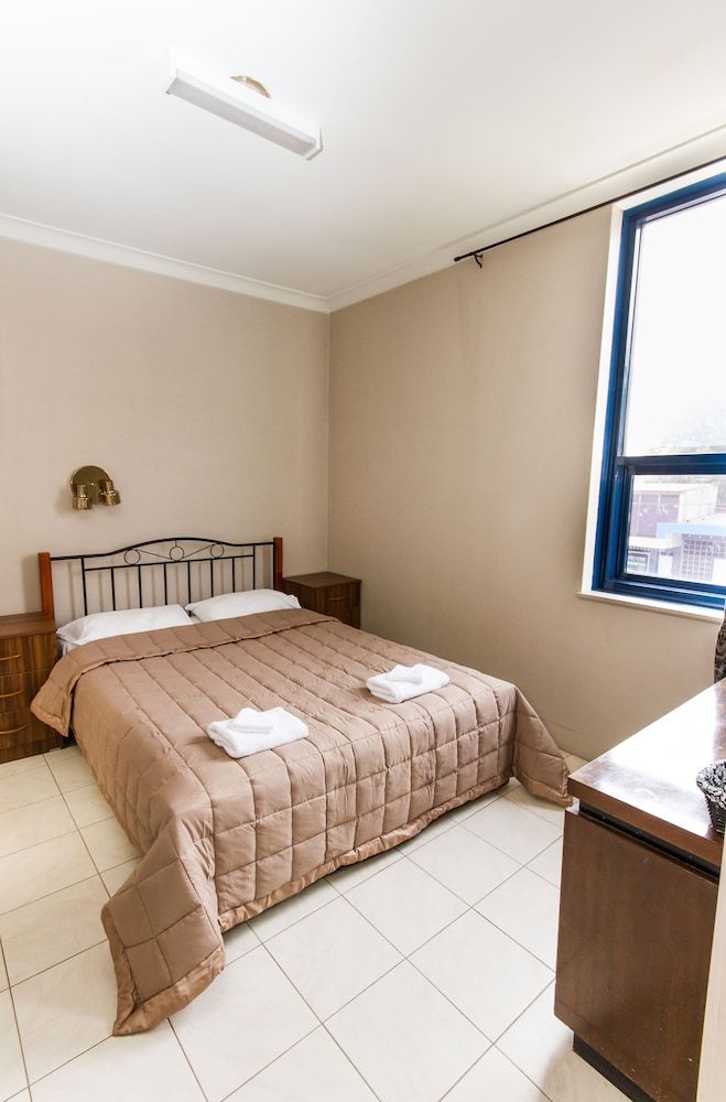 Wiley Park Hotel 3