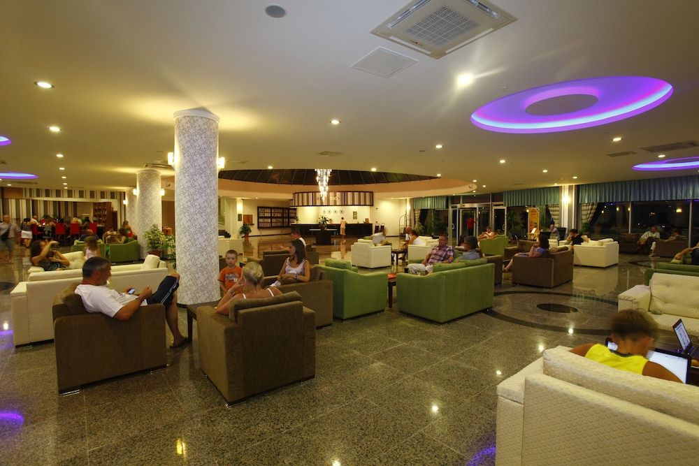 Cenger Beach Resort & Spa 2