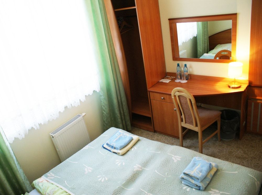 Pensjonat Iskra by Katowice Airport 3