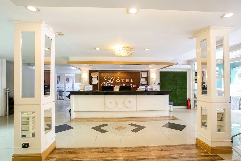 OYO 252 Hotel Euroasia 3