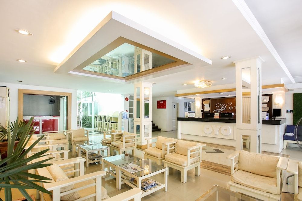 OYO 252 Hotel Euroasia 2