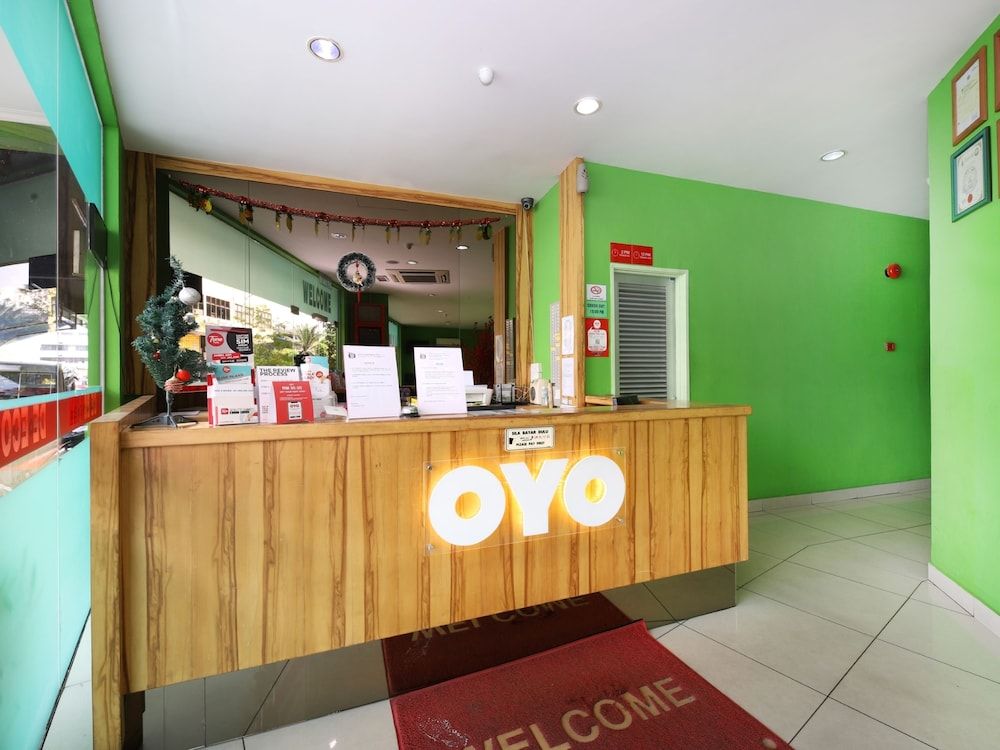 OYO 496 Hotel De Eco Inn 2