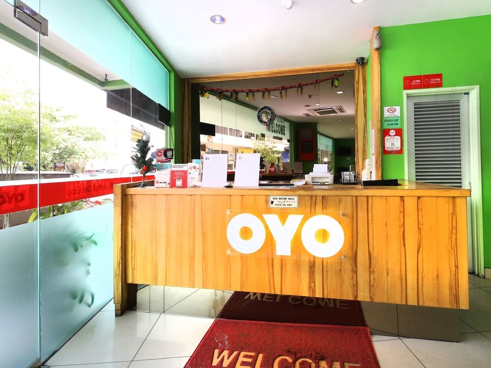OYO 496 Hotel De Eco Inn 3