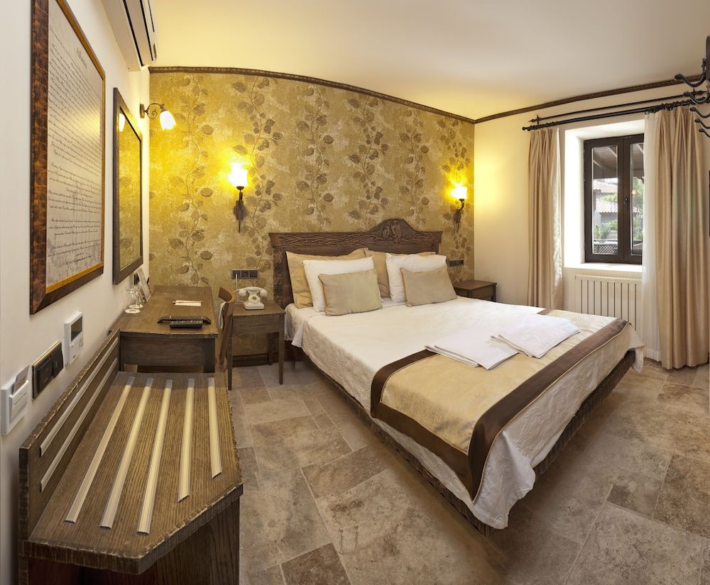 Assos Behram Hotel 2