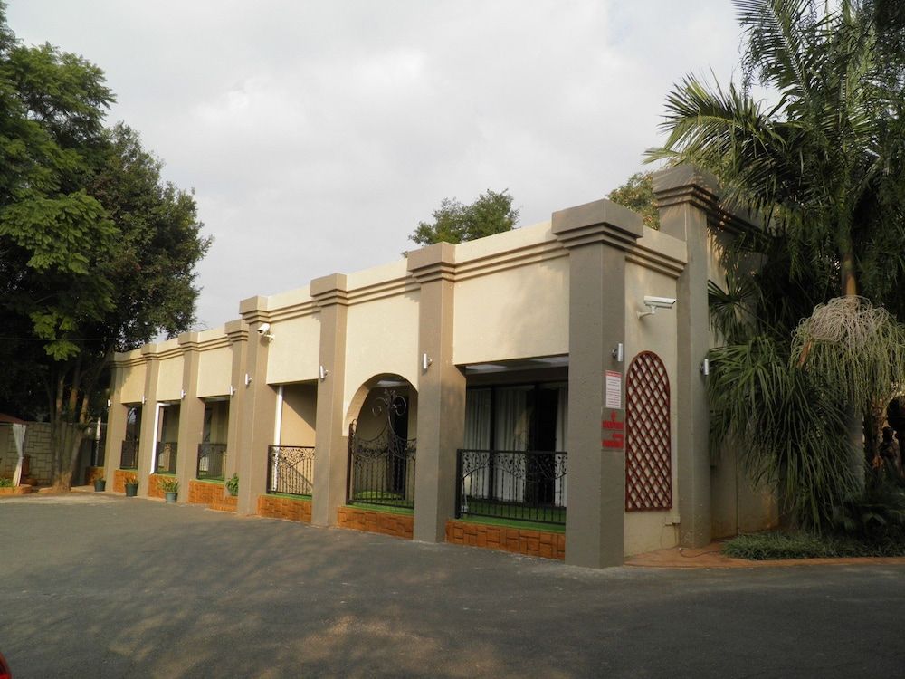 Homestay Travel Guest House 3