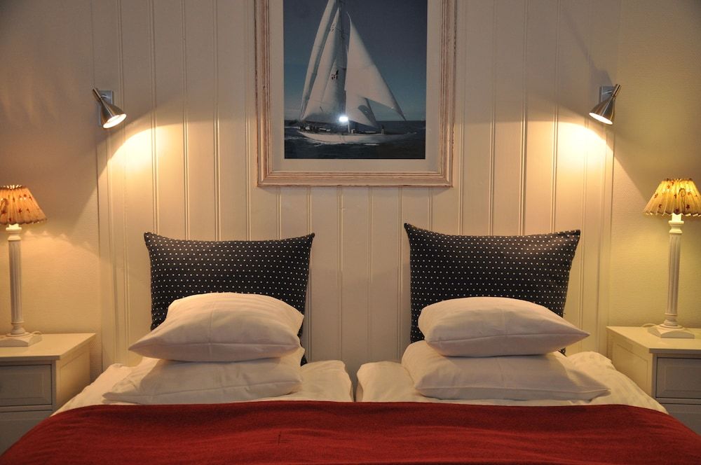 Bryggan Fjallbacka - Near Fjallbacka Golf Club 2