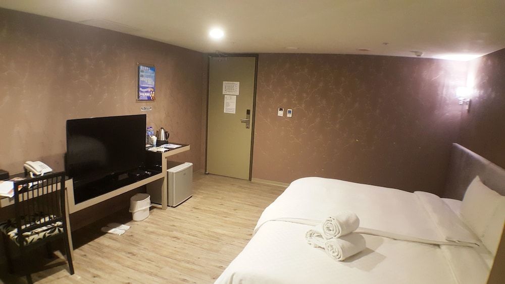 Walker Hotel Sanchong Zhengyi Branch 3 estrellas en Taipéi