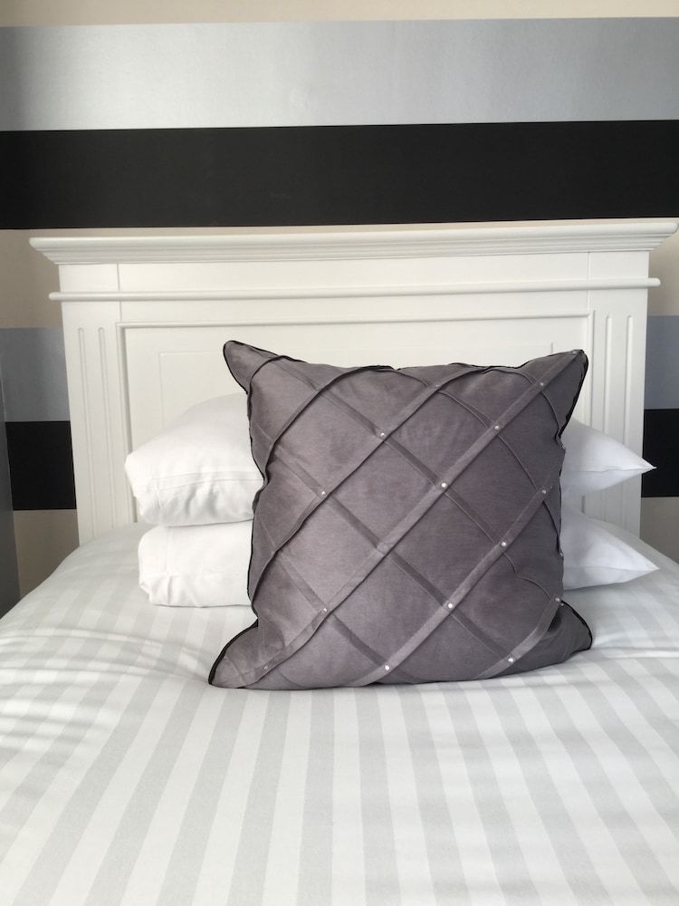 Tower House Executive Guest House 2