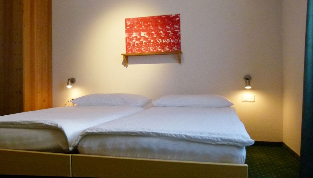 Hotel Grischuna 3 Hotel Grischuna 3