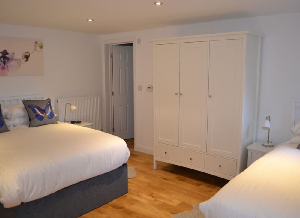 The Queens Head Hotel 3