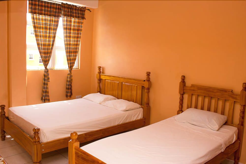 La Flamboyant Hotel 3