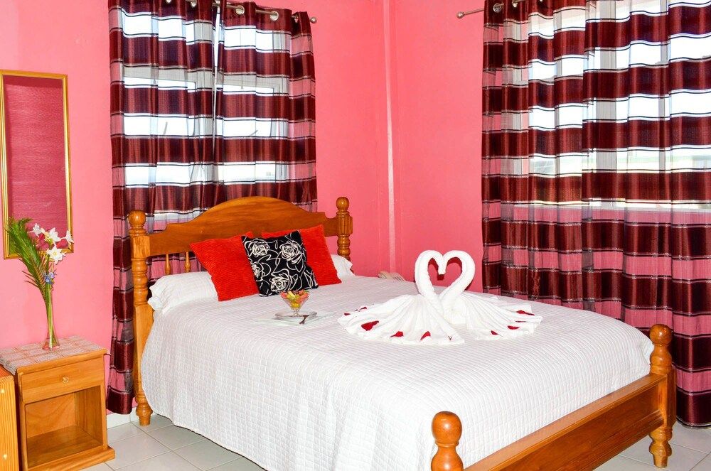 La Flamboyant Hotel 2