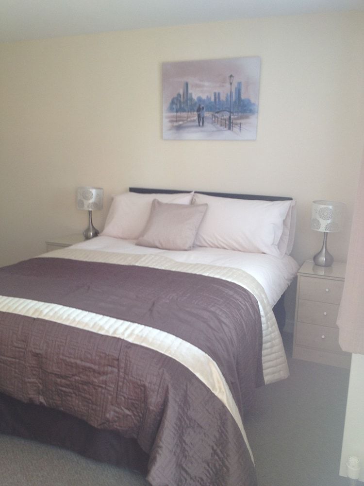 Newent Golf Club & Lodges 2