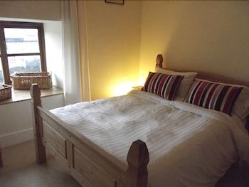 The Threshing House 3