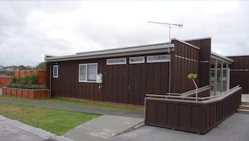 Parakai Springs Lodge