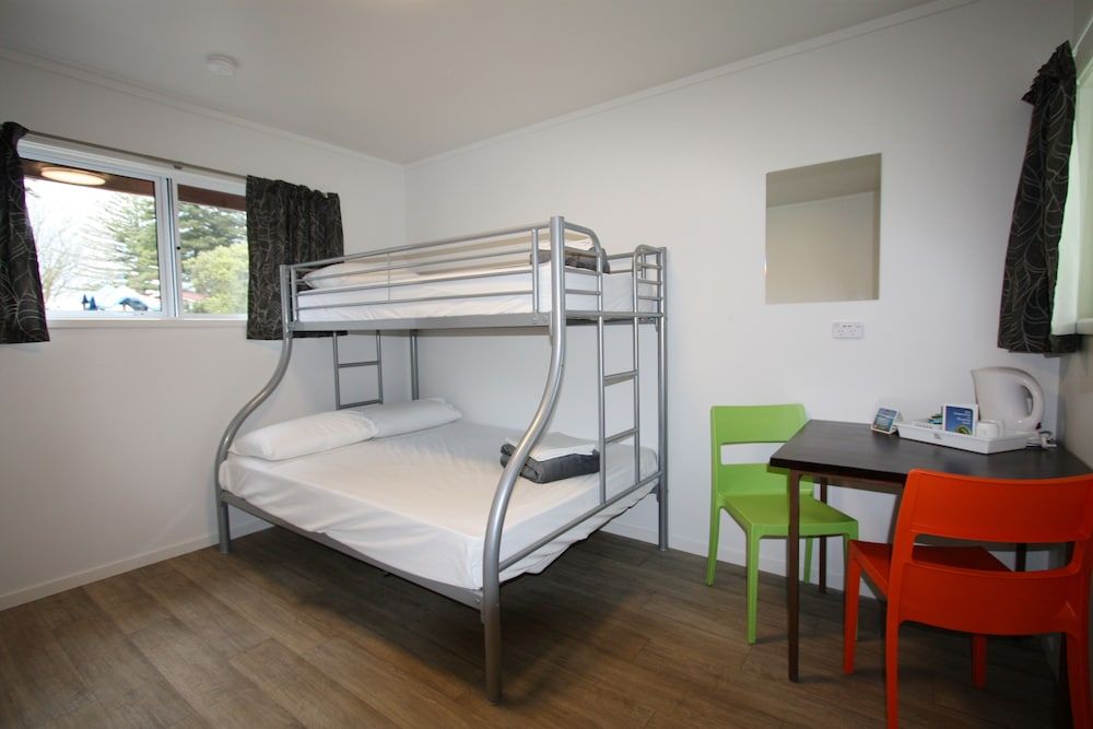 Waikanae Beach TOP 10 Holiday Park 3