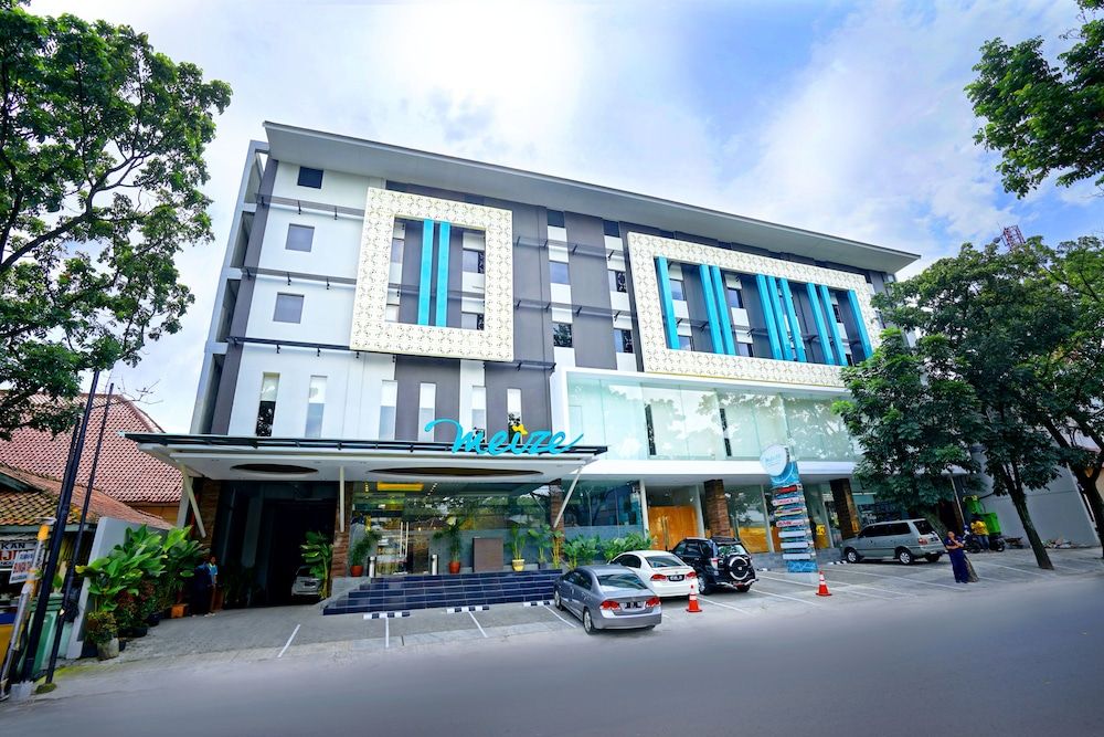 Meize Hotel Bandung 1