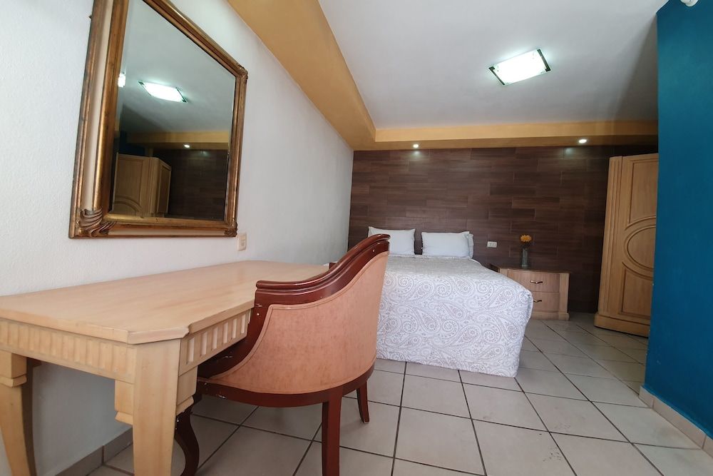 Capital O Hotel Dos Mares, Cabo San Lucas 3