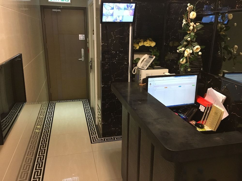 Seasons Hotel - Causeway Bay 2 Seasons Hotel - Causeway Bay 2