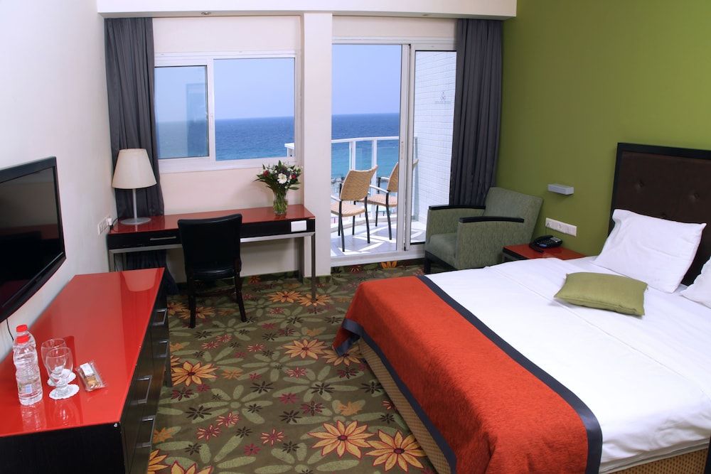 Madison Hotel Nahariya 3