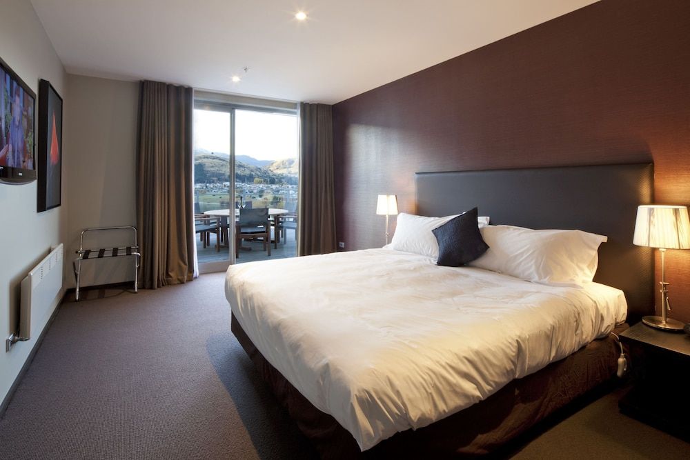 Queenstown Village Apartments 2