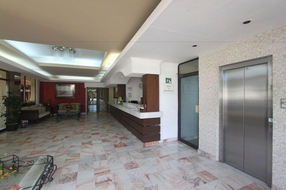 Del Paseo 2
