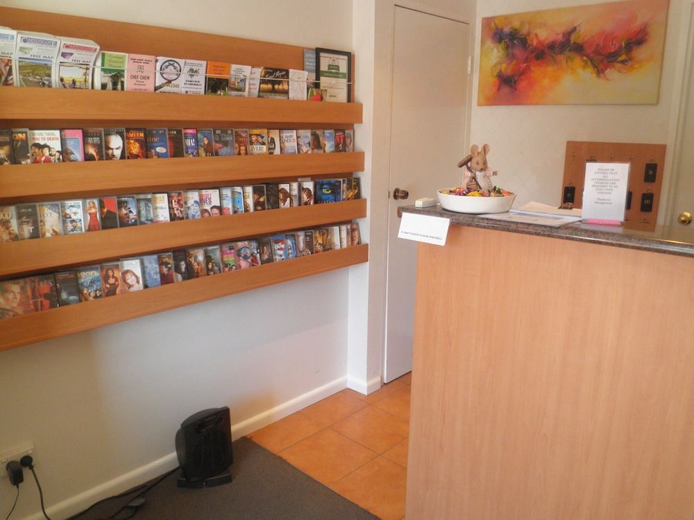 Poets Recall Motel 2