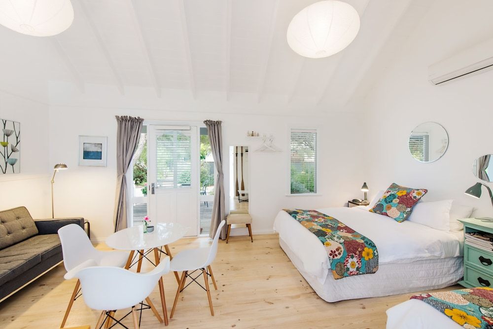 Beach Huts Middleton 3