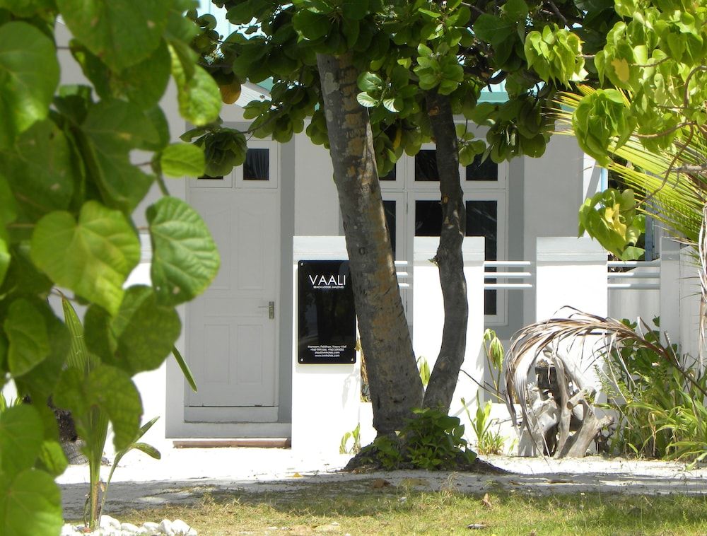 Vaali Beach Lodge Maldives