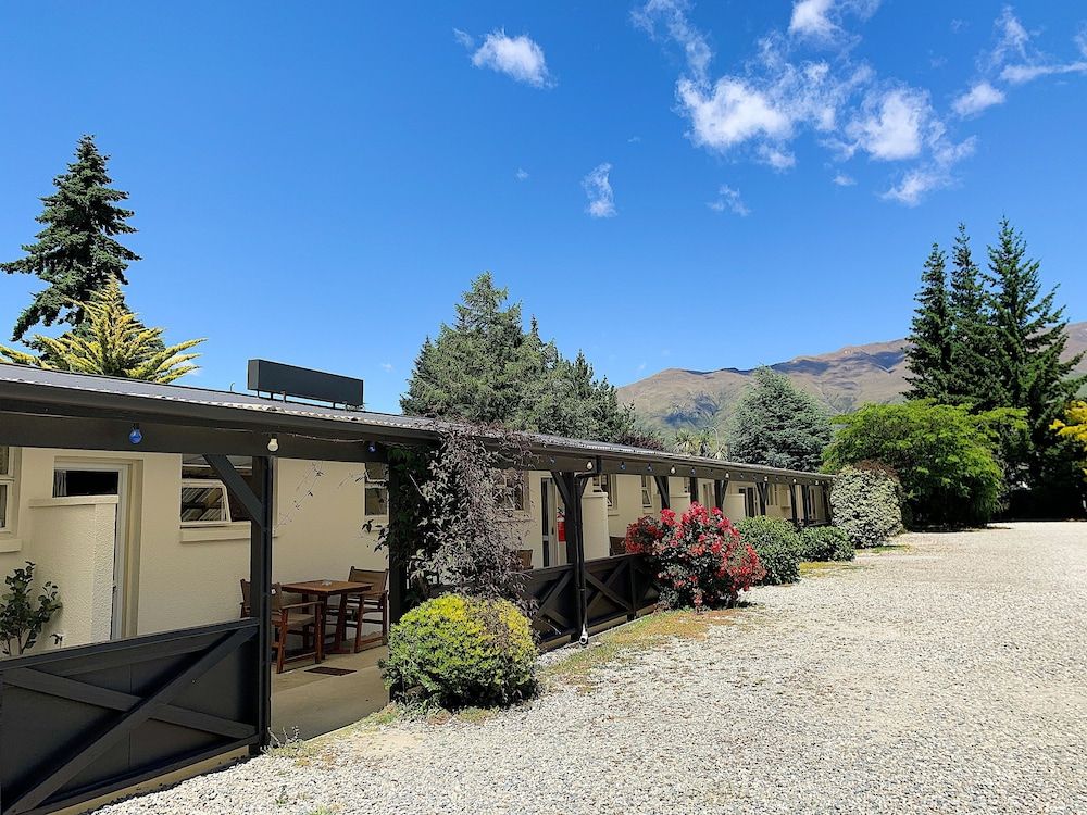 Archway Motel & Chalets