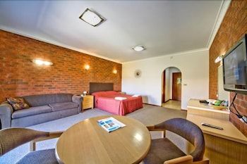 Paradise Lakes Motel 2