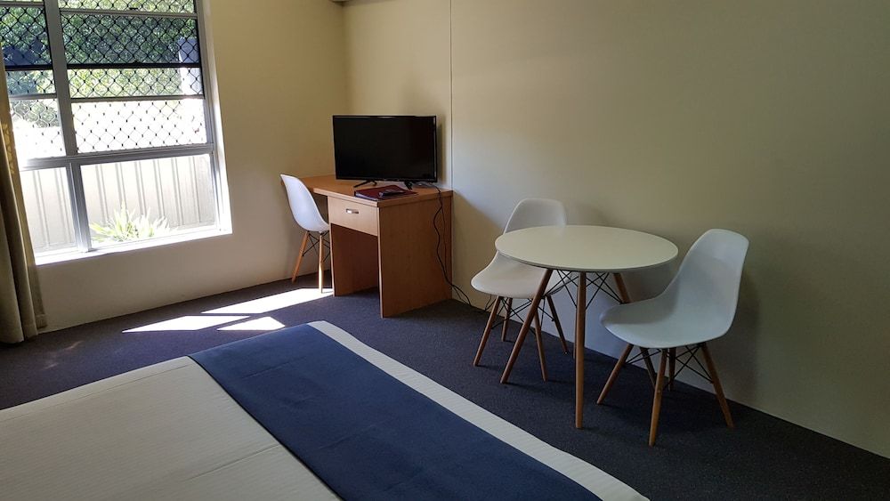 Nambour Heights Motel 2