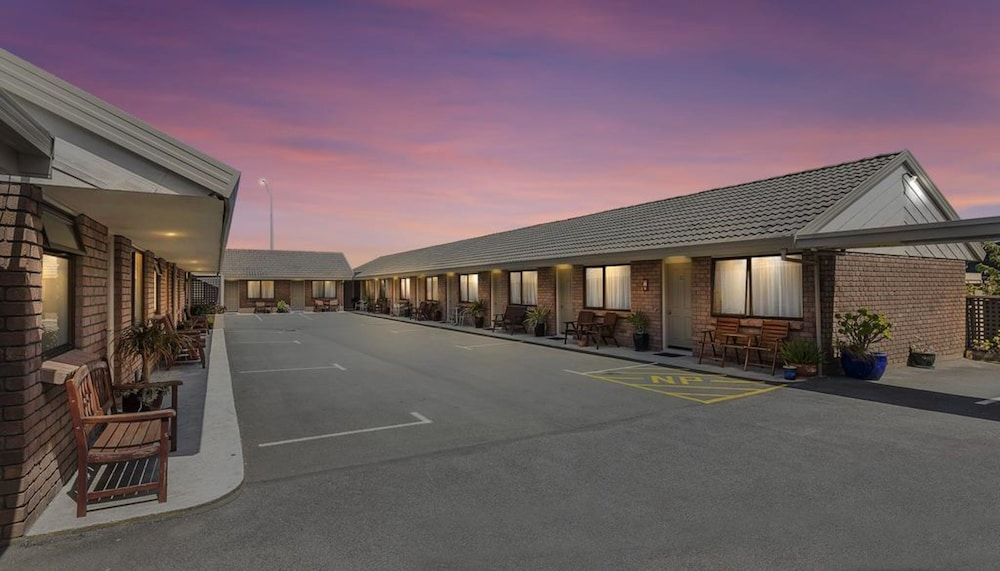 Foreshore Motor Lodge 1