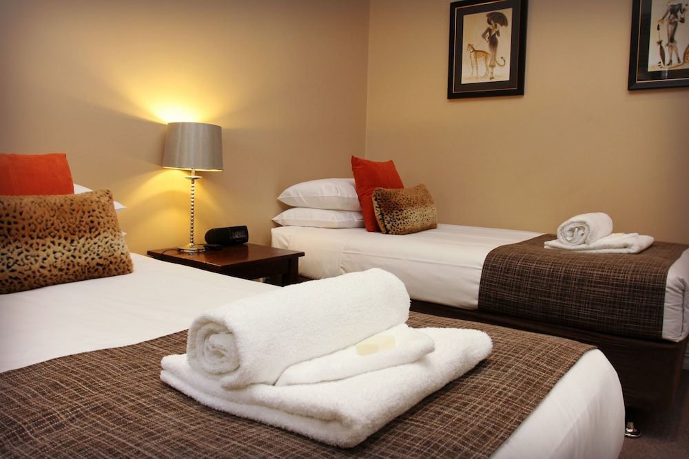 CocknBull Boutique Hotel 3