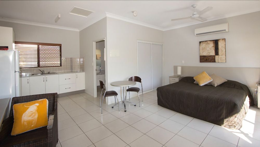 Emerald Western Gateway Motel 3