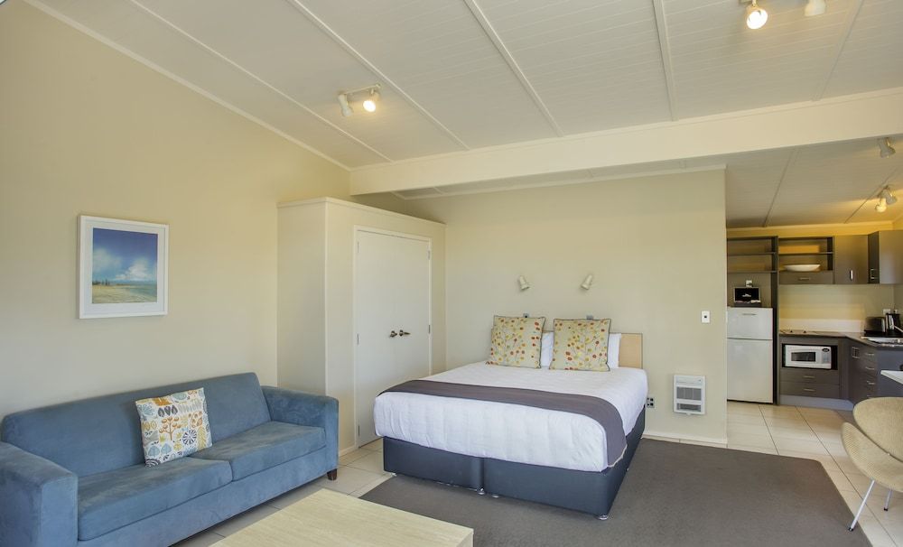 Papamoa Beach Resort 3