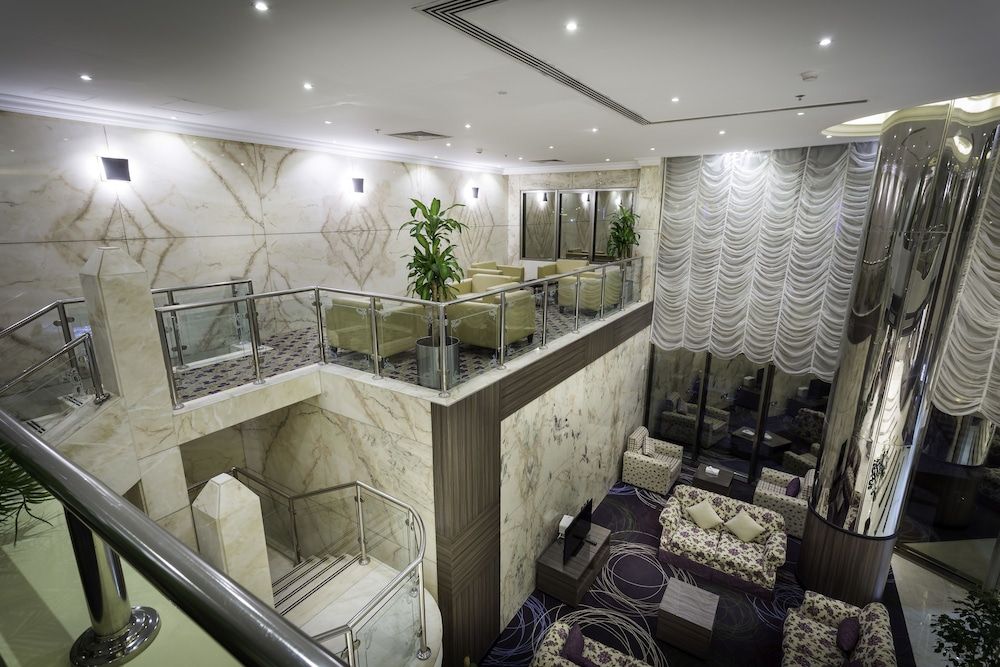 Howard Johnson by Wyndham Dammam 2