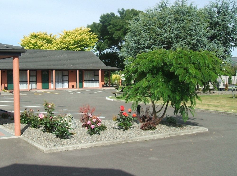 Pavilion Motel & Conference Centre 2