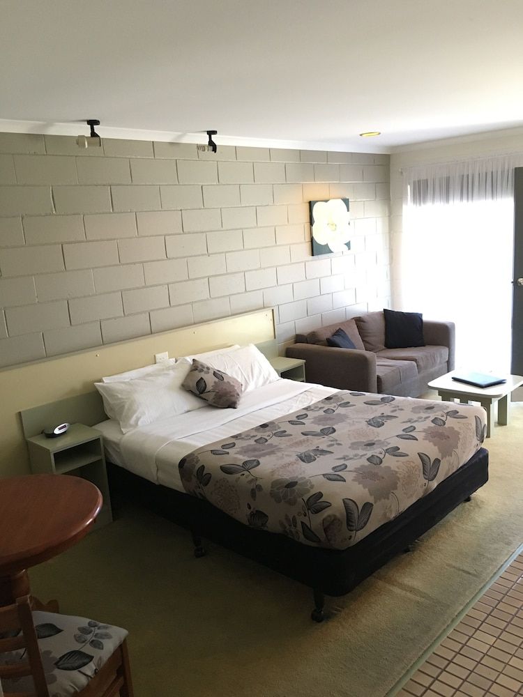 Sandbar Motel 3 Sandbar Motel 3