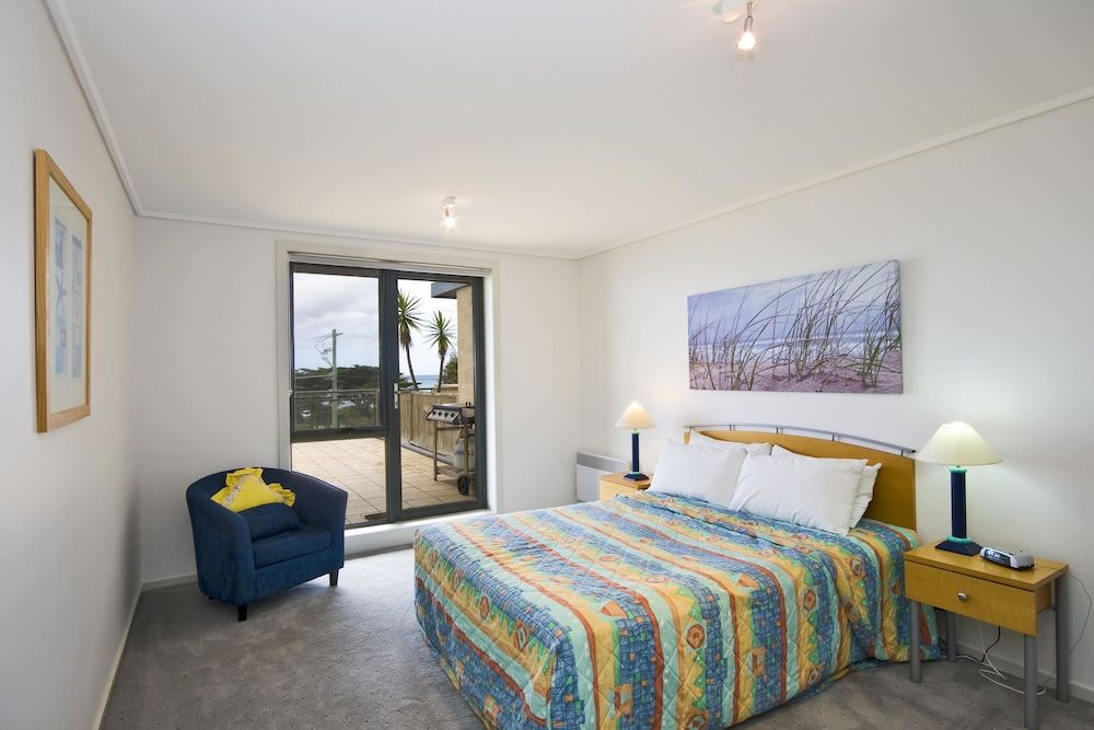 Grand Pacific Hotel 3