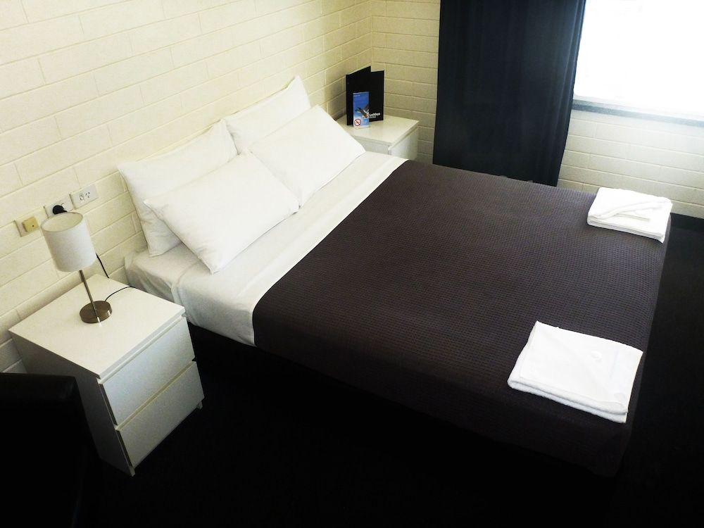 Lockleys Hotel 3 Lockleys Hotel 3