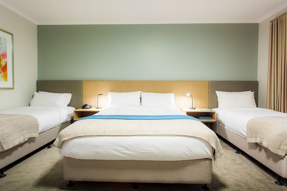 Kings Park Motel 1