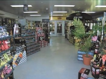 Lightning Ridge Outback Resort & Caravan Park 2