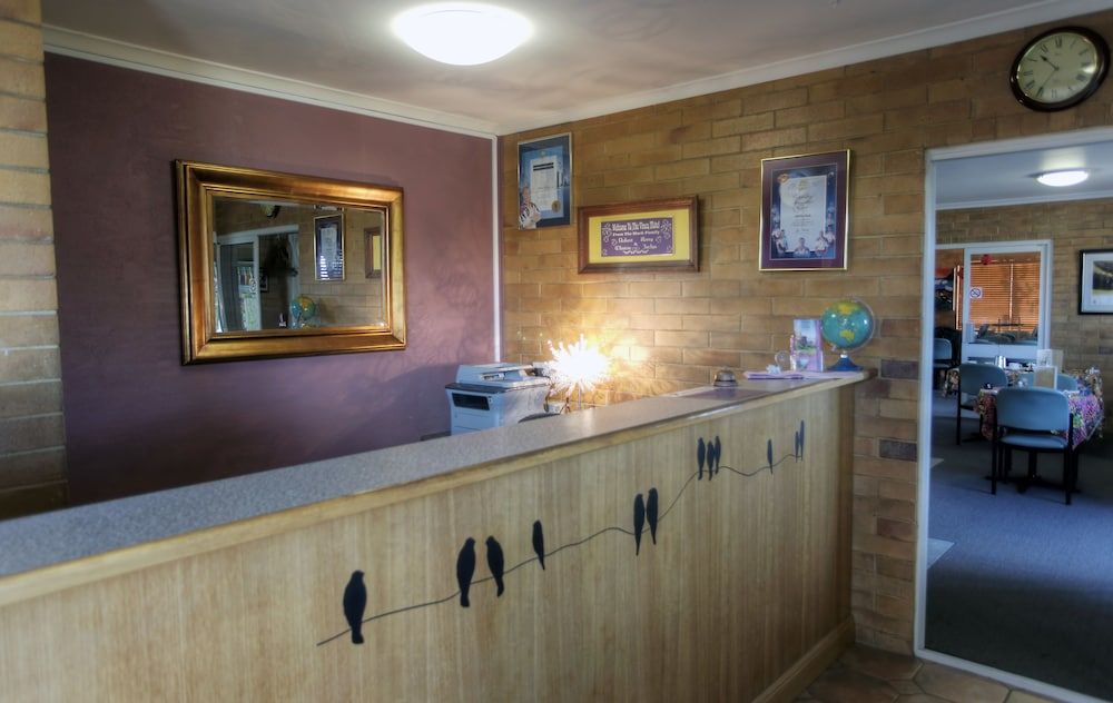 The Vines Motel and Cottages 3