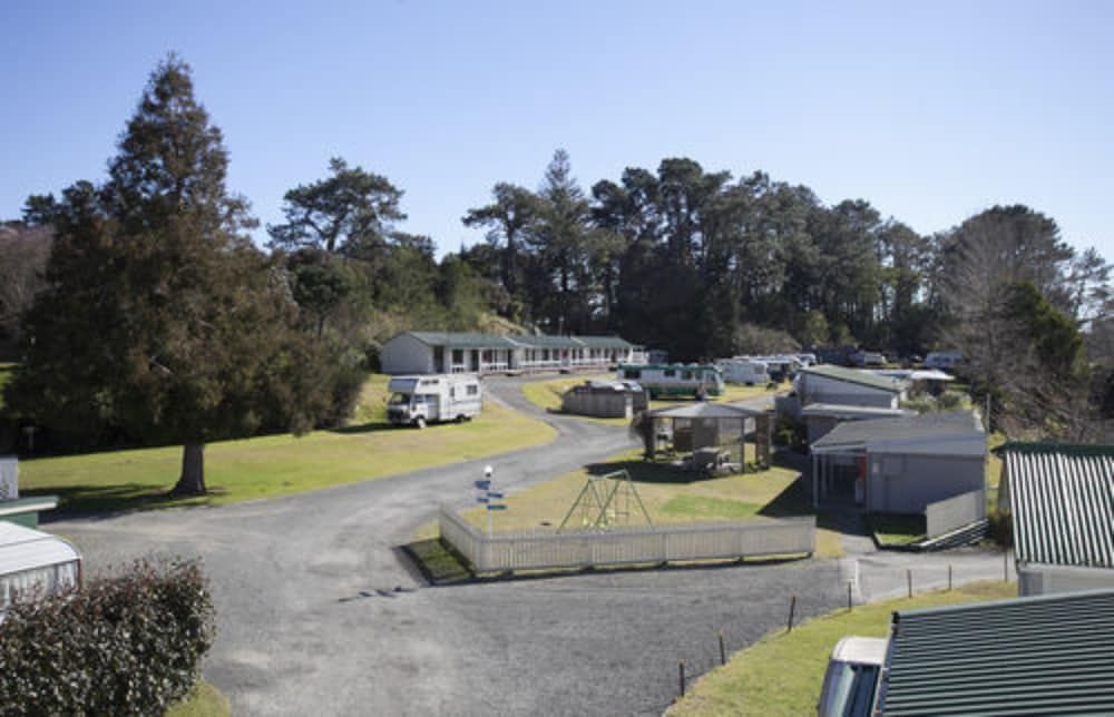 Opal Hot Springs & Holiday Park 3